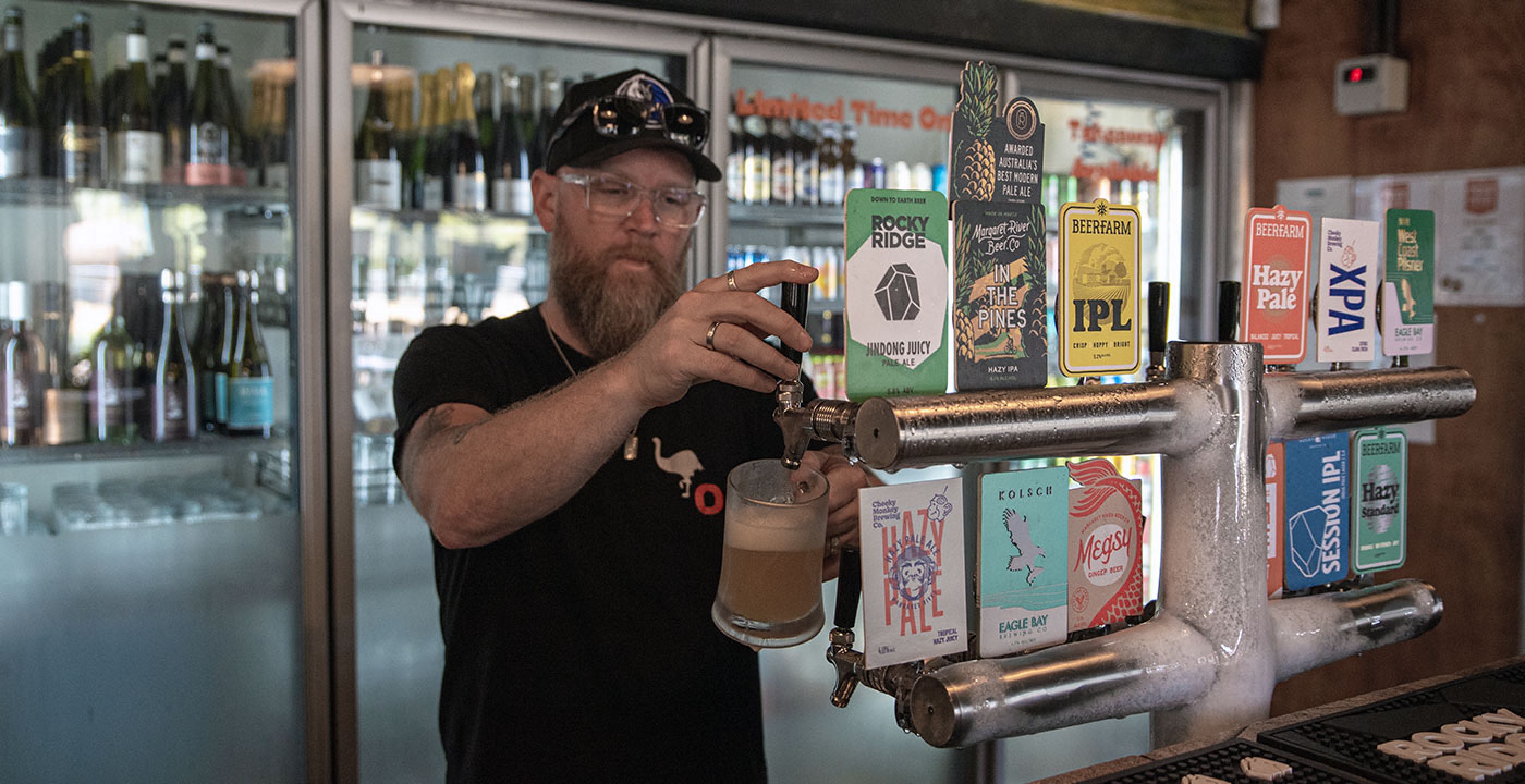 The Beer Slingers: Daz Harry – The Pour House