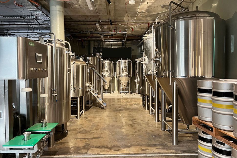 For Sale: 10 Hectolitre Two-Vessel Brewery